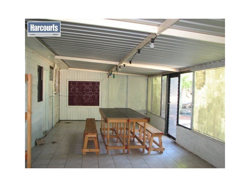 434 King Drive, Woodridge WA 6041