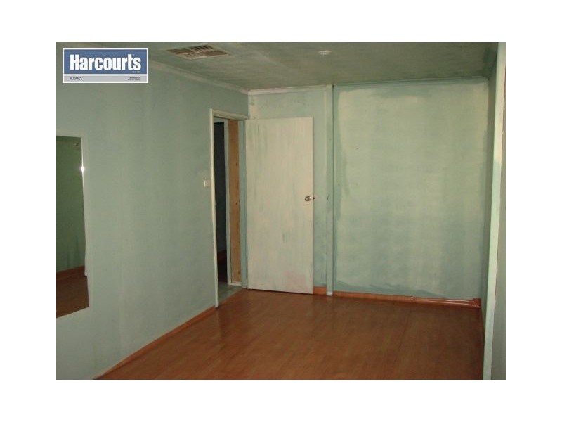 434 King Drive, Woodridge WA 6041