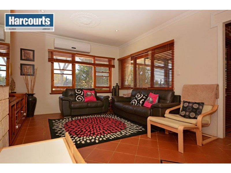 31 Greenlees Way, Carabooda WA 6033