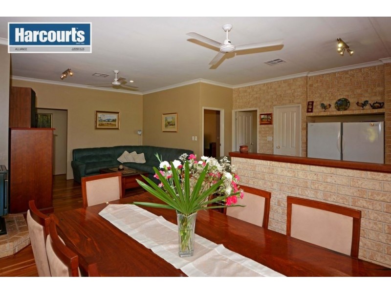 290 Powderbark Road, Lower Chittering WA 6084