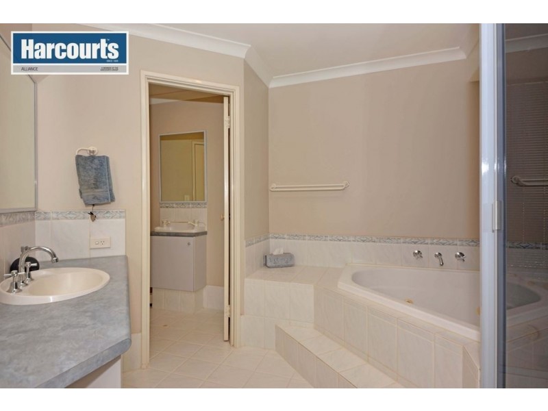 290 Powderbark Road, Lower Chittering WA 6084