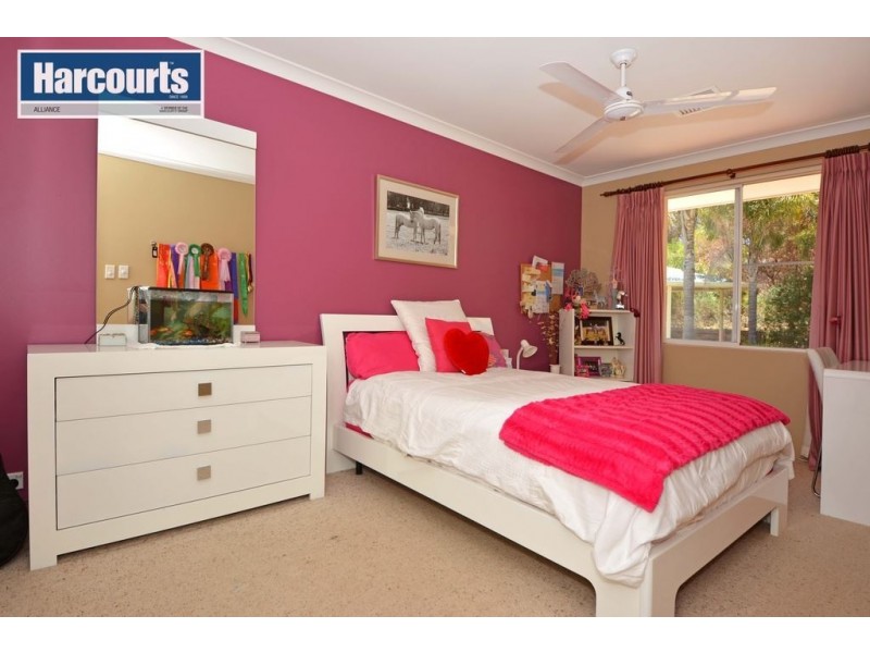 290 Powderbark Road, Lower Chittering WA 6084