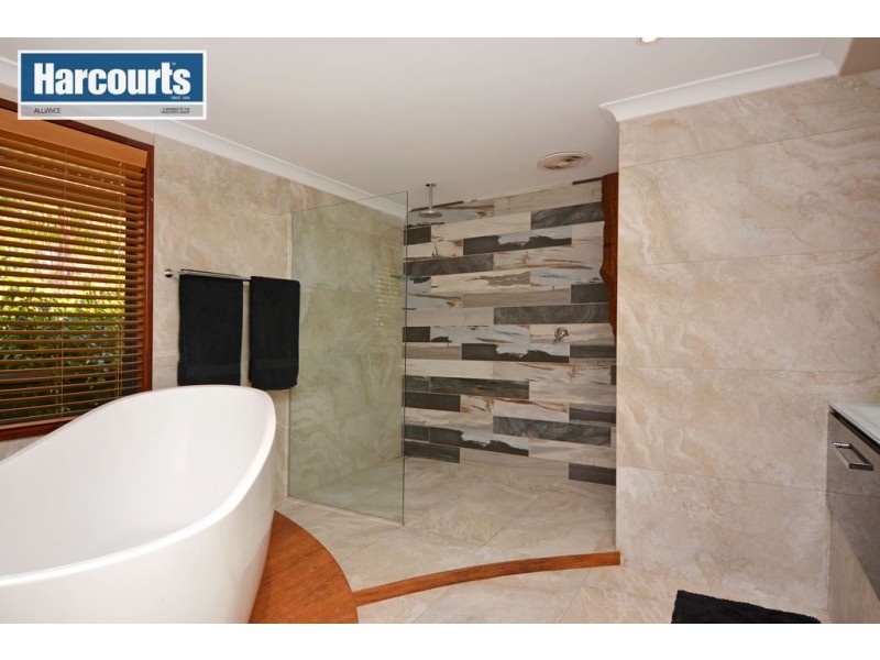 51 Emerald Drive, Carabooda WA 6033