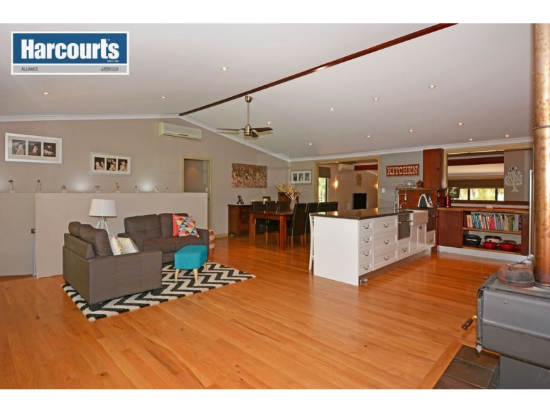 51 Emerald Drive, Carabooda WA 6033