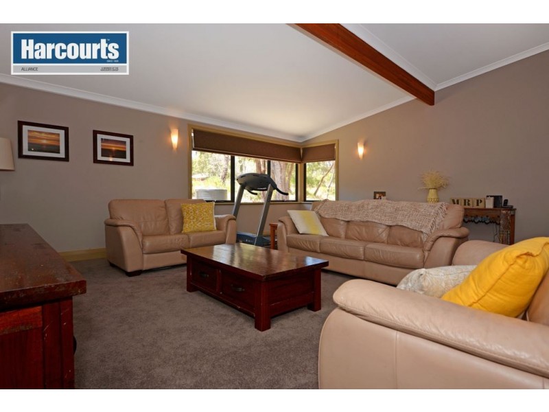 51 Emerald Drive, Carabooda WA 6033