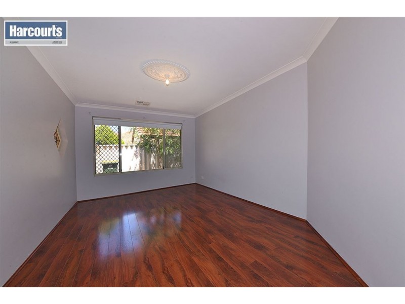 17 Mint Circuit, Banksia Grove WA 6031