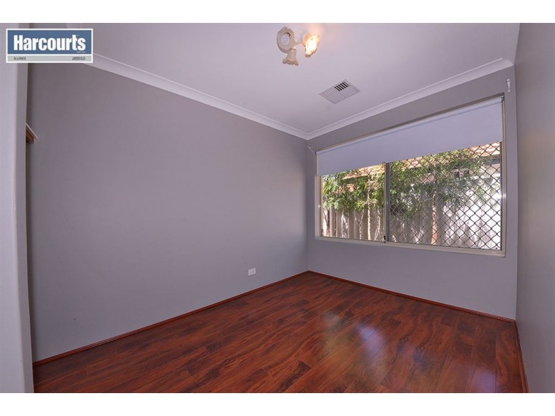 17 Mint Circuit, Banksia Grove WA 6031