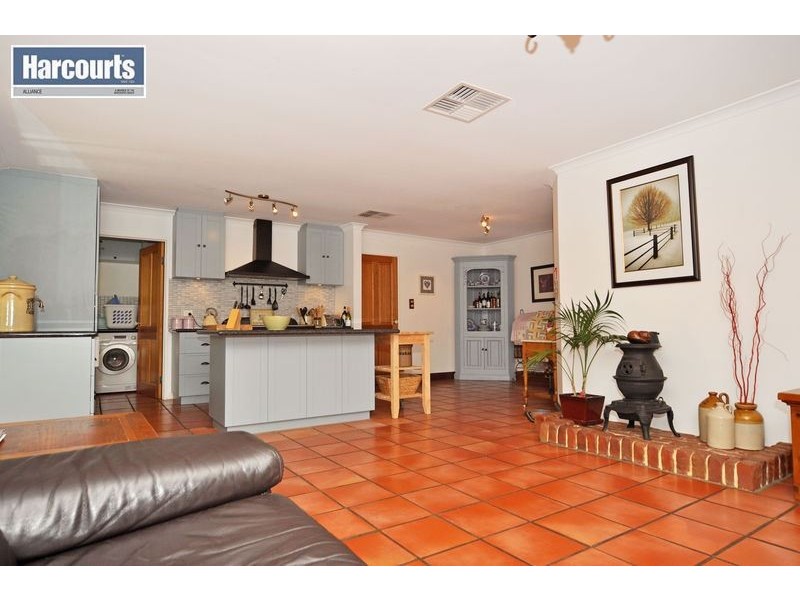 5 Pepin Court, Joondalup WA 6027