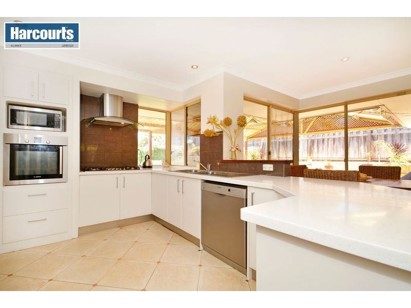 23 Southern Terrace, Connolly WA 6027