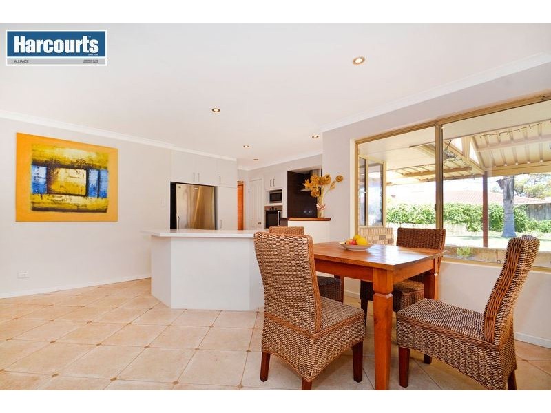 23 Southern Terrace, Connolly WA 6027