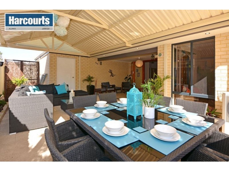 18 Collanda Circuit, Carramar WA 6031
