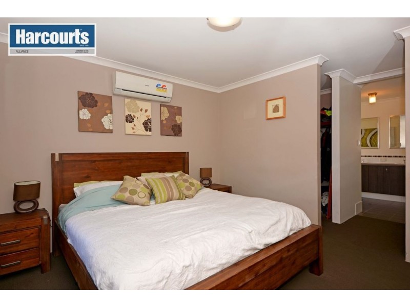 18 Collanda Circuit, Carramar WA 6031