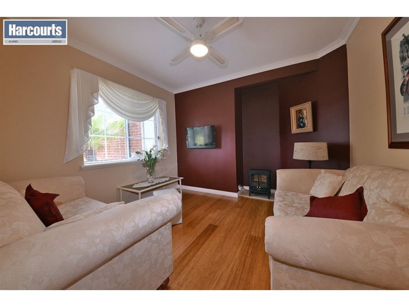 7 Gullane Court, Currambine WA 6028