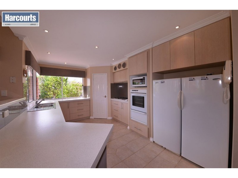 7 Gullane Court, Currambine WA 6028