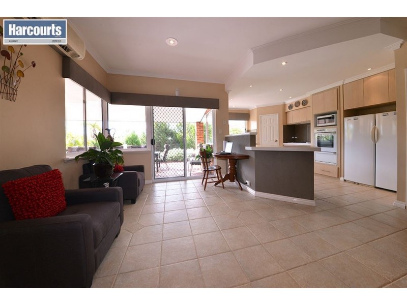 7 Gullane Court, Currambine WA 6028