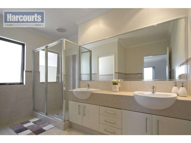 36 Cvitan Bend, Madeley WA 6065