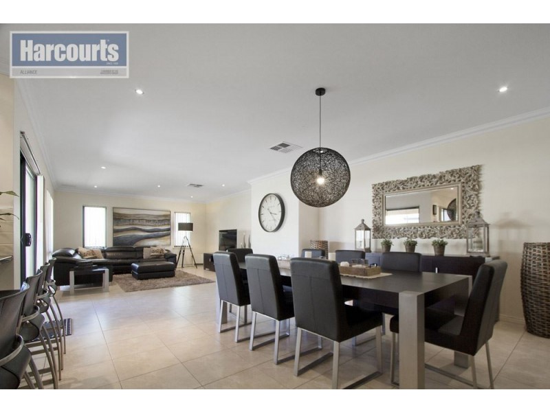 36 Cvitan Bend, Madeley WA 6065