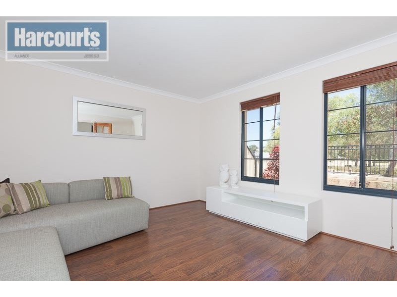 15 Haymount Way, Clarkson WA 6030