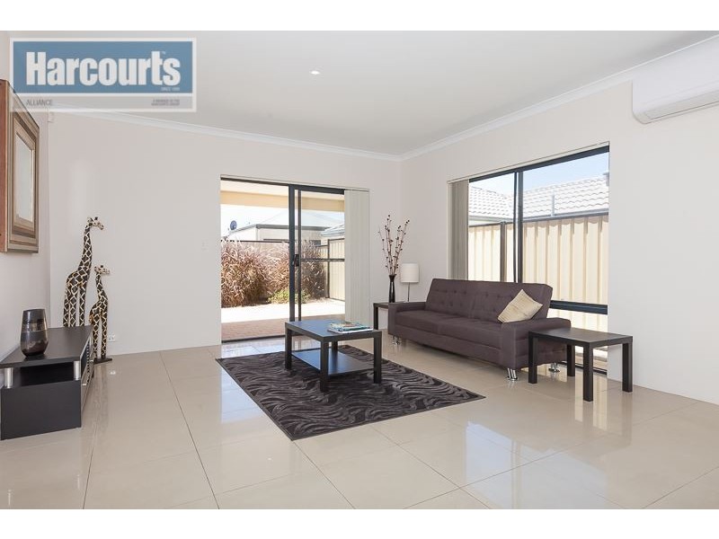 15 Haymount Way, Clarkson WA 6030