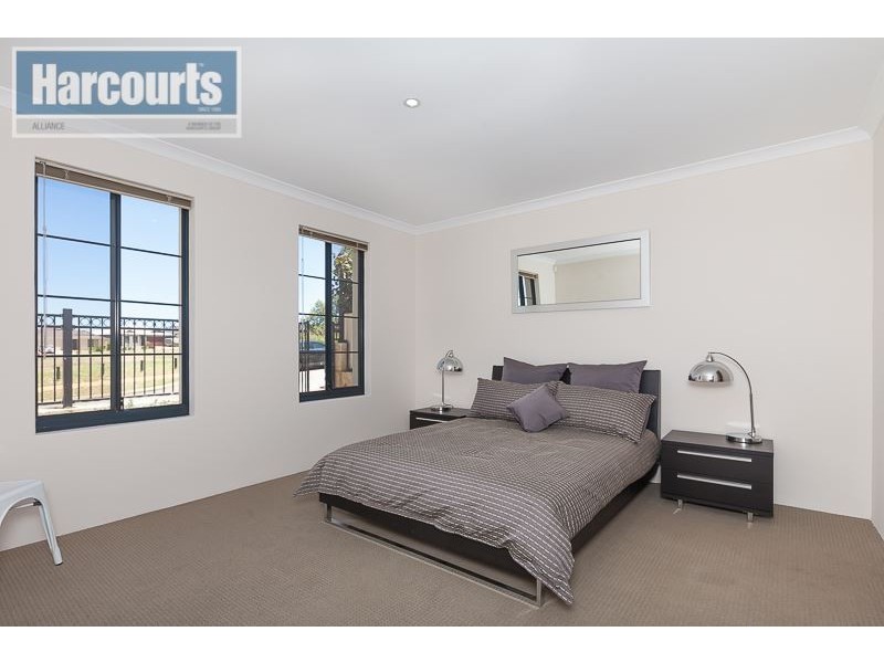 15 Haymount Way, Clarkson WA 6030