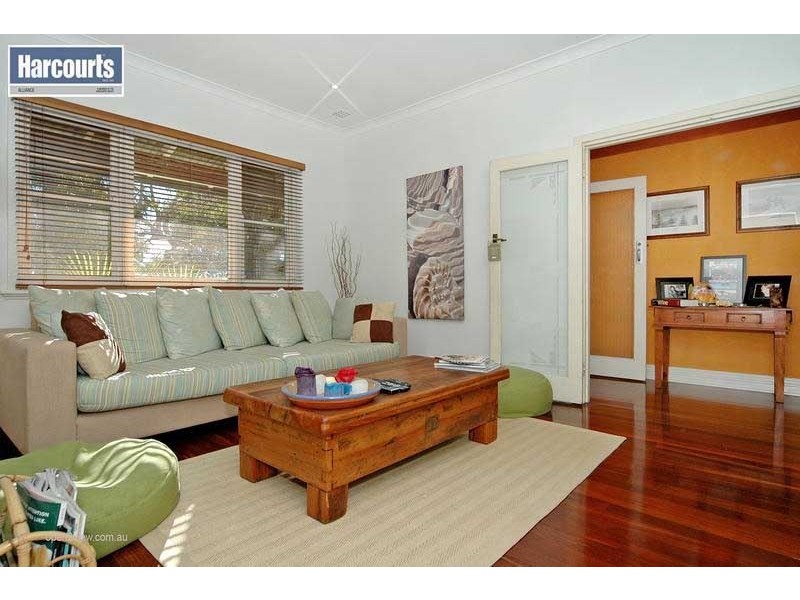 15 Lacey Road, Eglinton WA 6034