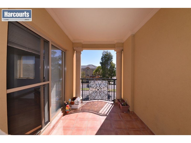 17/38 Grand Boulevard, Joondalup WA 6027