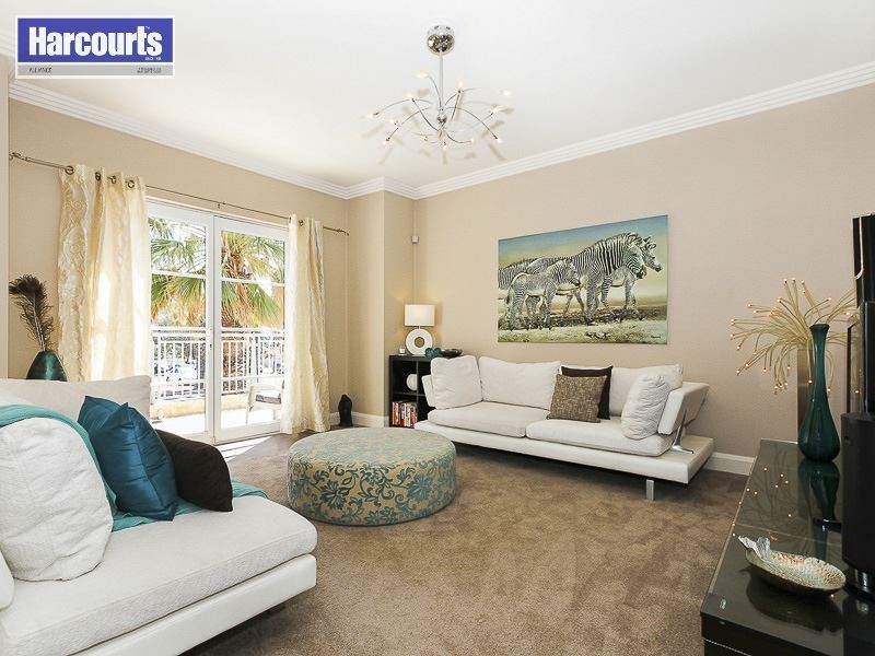 24 Ocean Falls Boulevard, Mindarie WA 6030