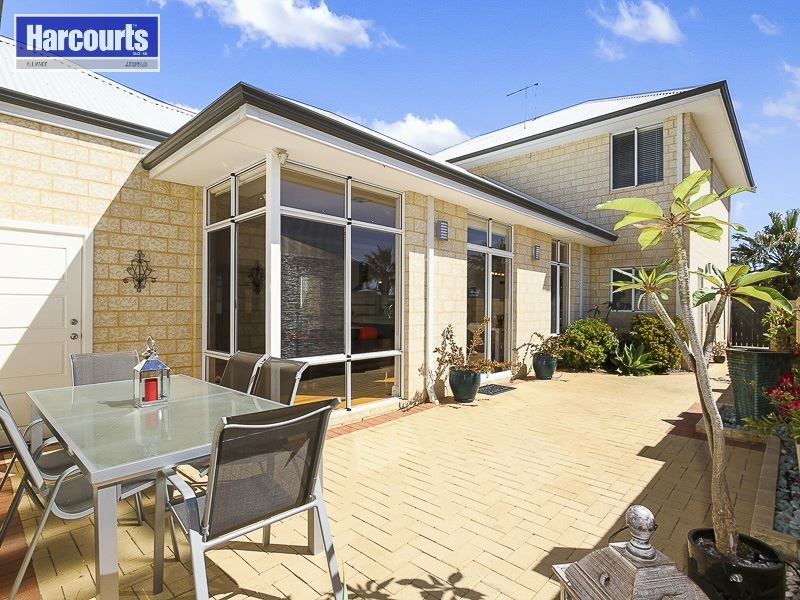 24 Ocean Falls Boulevard, Mindarie WA 6030