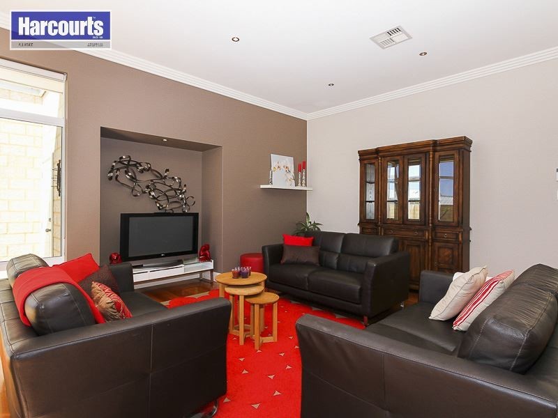 24 Ocean Falls Boulevard, Mindarie WA 6030