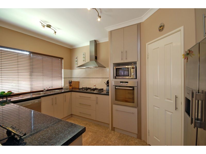 12 Frangista Road, Butler WA 6036