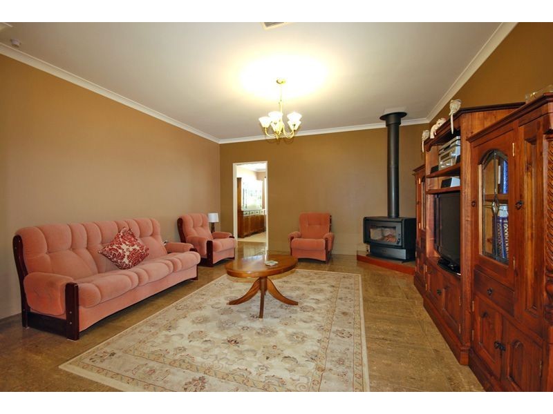 12 Frangista Road, Butler WA 6036