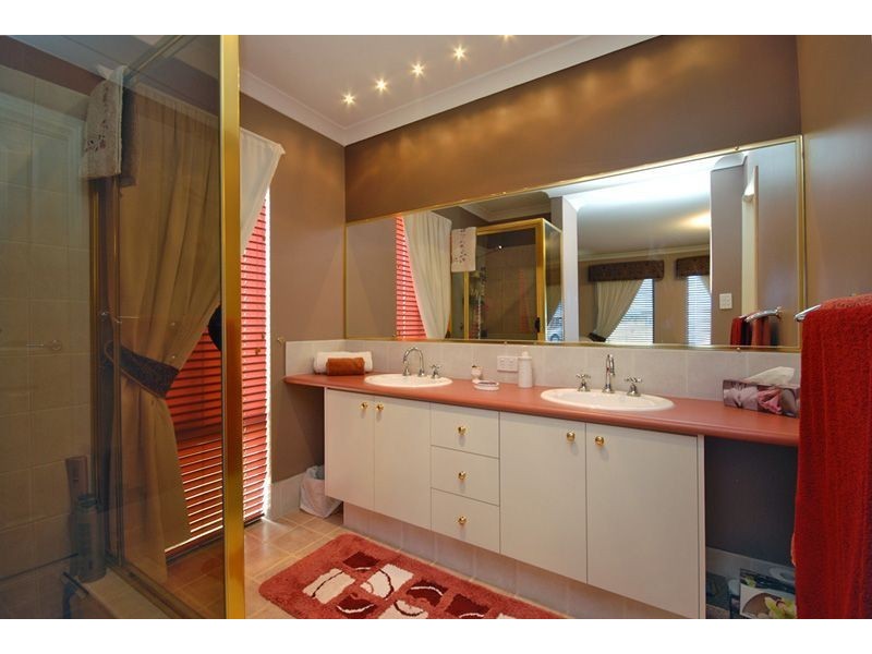 12 Frangista Road, Butler WA 6036