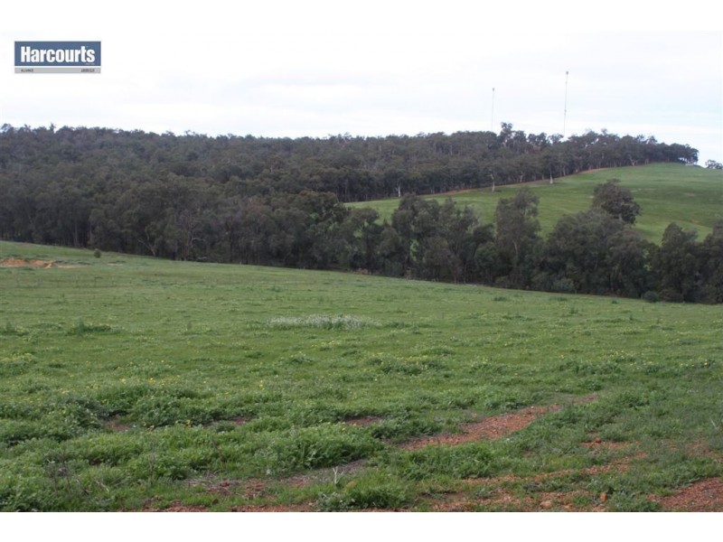 144 Holstein Loop, Lower Chittering WA 6084
