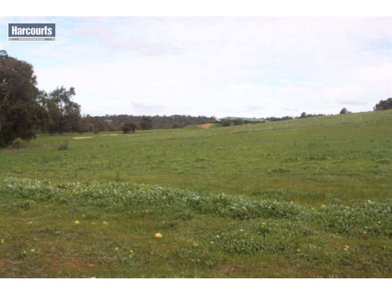 144 Holstein Loop, Lower Chittering WA 6084