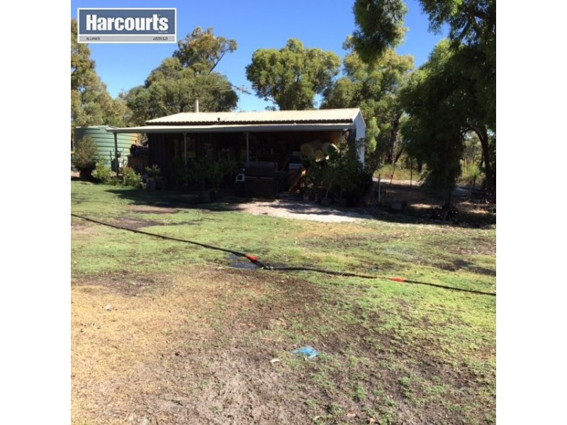 60 Salmon Gum Crescent, Chittering WA 6084