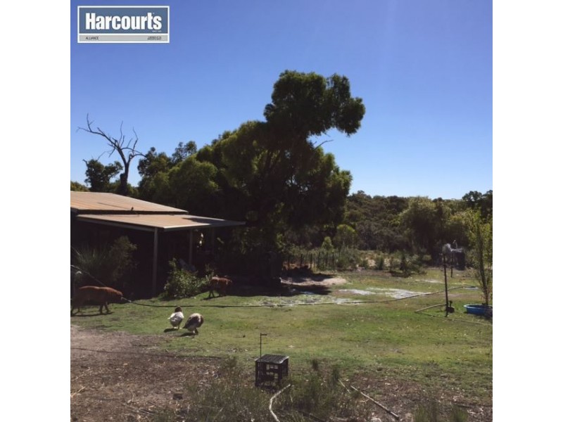 60 Salmon Gum Crescent, Chittering WA 6084