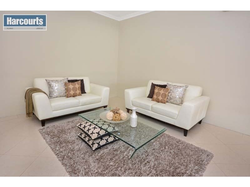 111 Sussex Bend, Lower Chittering WA 6084