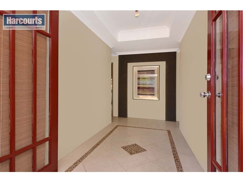 111 Sussex Bend, Lower Chittering WA 6084