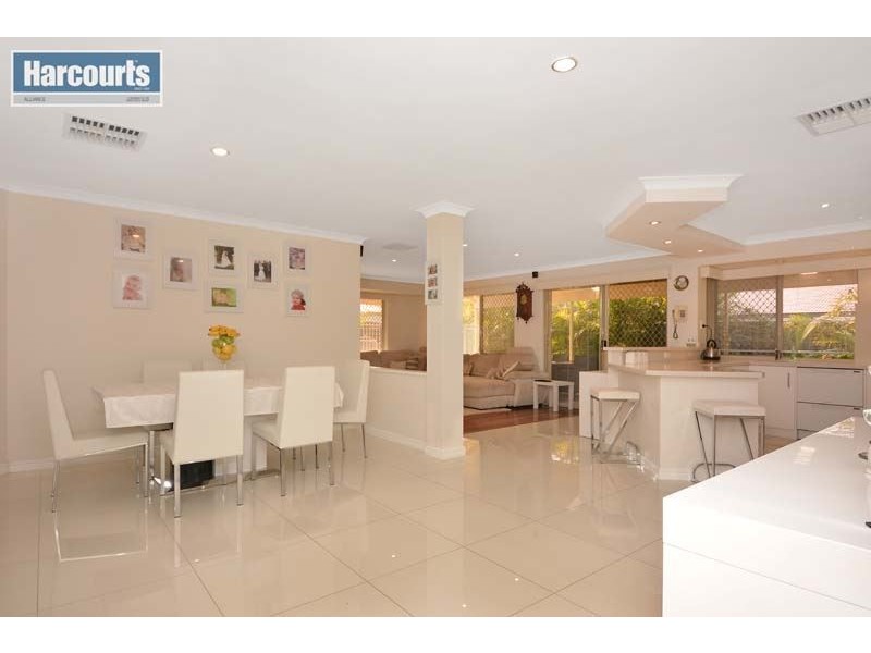 36 Glencoe Loop, Kinross WA 6028