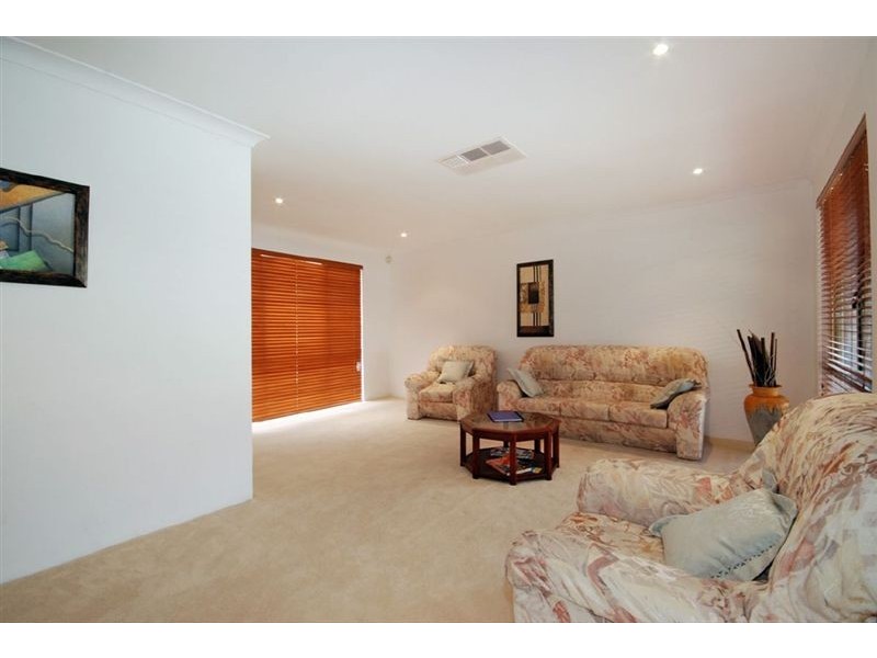 4 Monk Glade, Ocean Reef WA 6027