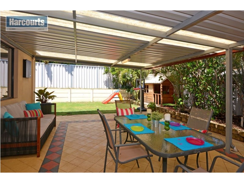 6 Macalpine Retreat, Kinross WA 6028