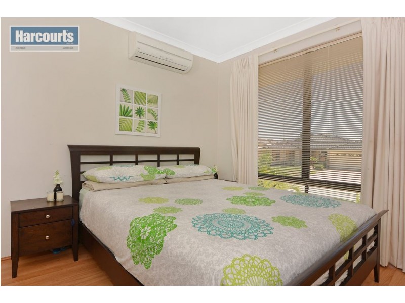 6 Macalpine Retreat, Kinross WA 6028