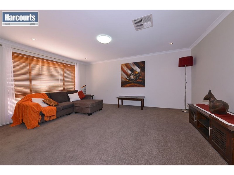 7 Carosa Road, Tapping WA 6065