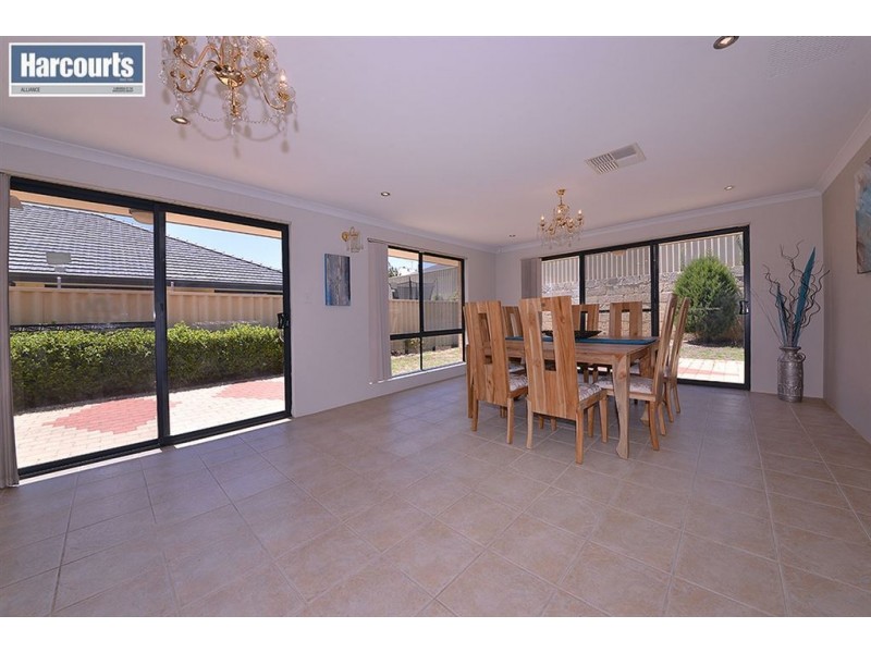 7 Carosa Road, Tapping WA 6065