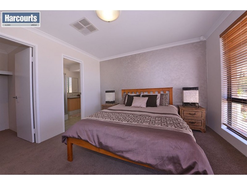 7 Carosa Road, Tapping WA 6065