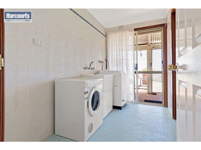 20 Harolds Way, Seabird WA 6042