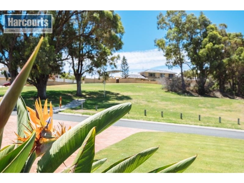 7 Kiernan Place, Kallaroo WA 6025