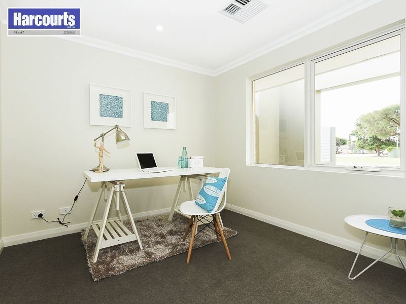 21 Randall Street, Dianella WA 6059