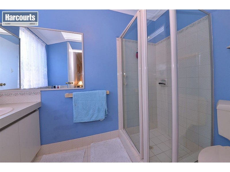 1 Coppice Court, Banksia Grove WA 6031