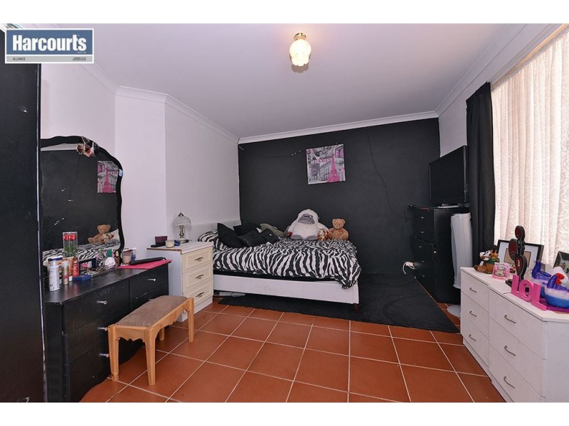 1 Coppice Court, Banksia Grove WA 6031